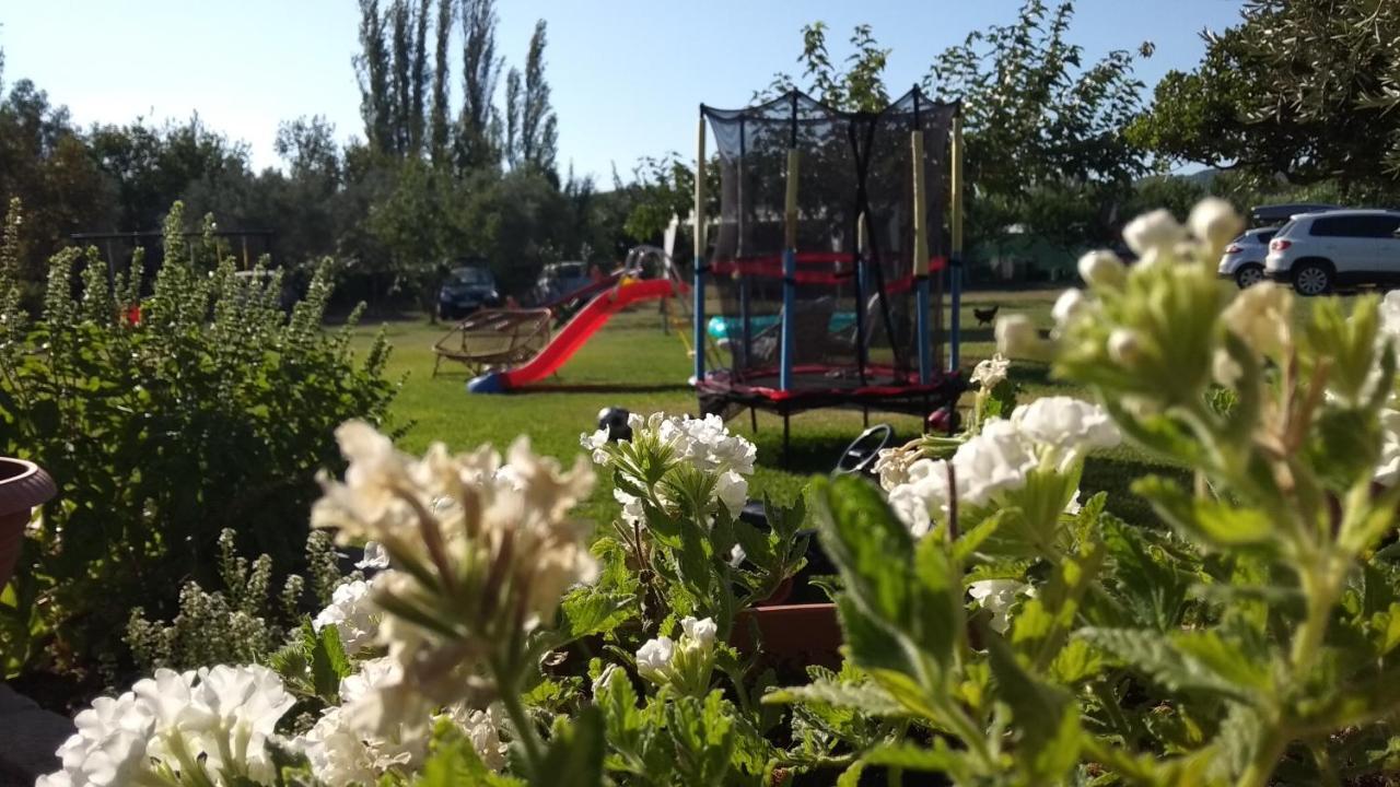 אורמוס פנגיאס Zephyros Family Apartments 1 מראה חיצוני תמונה