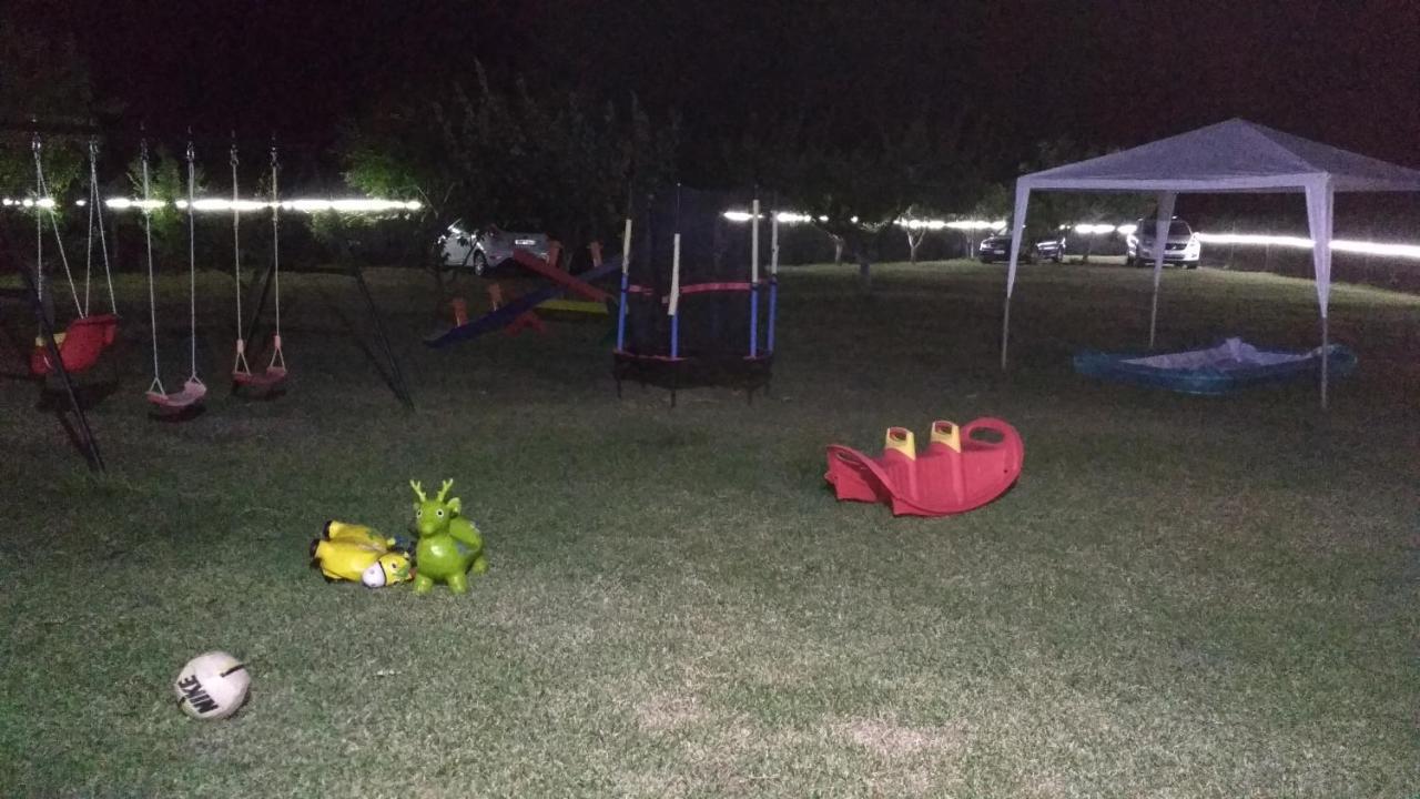 אורמוס פנגיאס Zephyros Family Apartments 1 מראה חיצוני תמונה