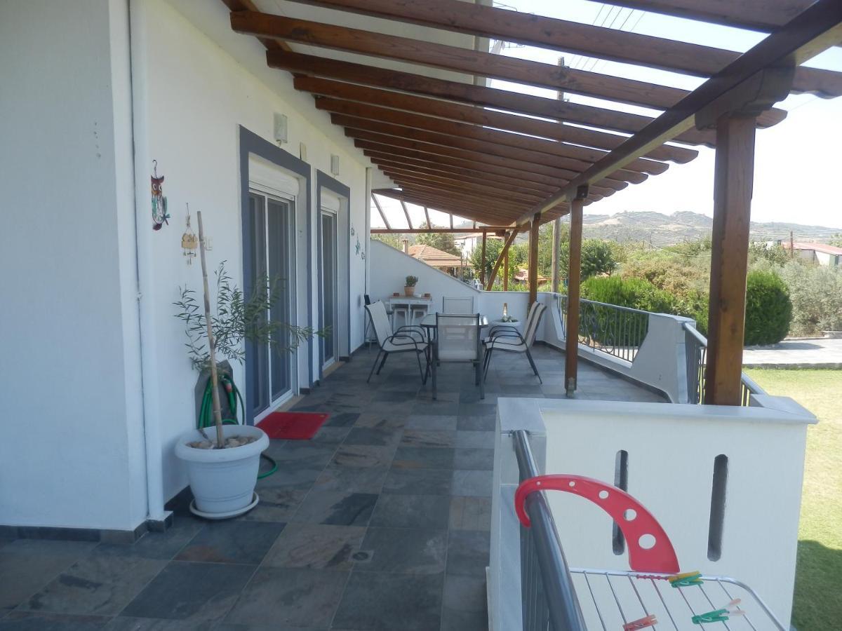 אורמוס פנגיאס Zephyros Family Apartments 1 מראה חיצוני תמונה