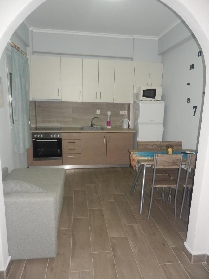אורמוס פנגיאס Zephyros Family Apartments 1 מראה חיצוני תמונה
