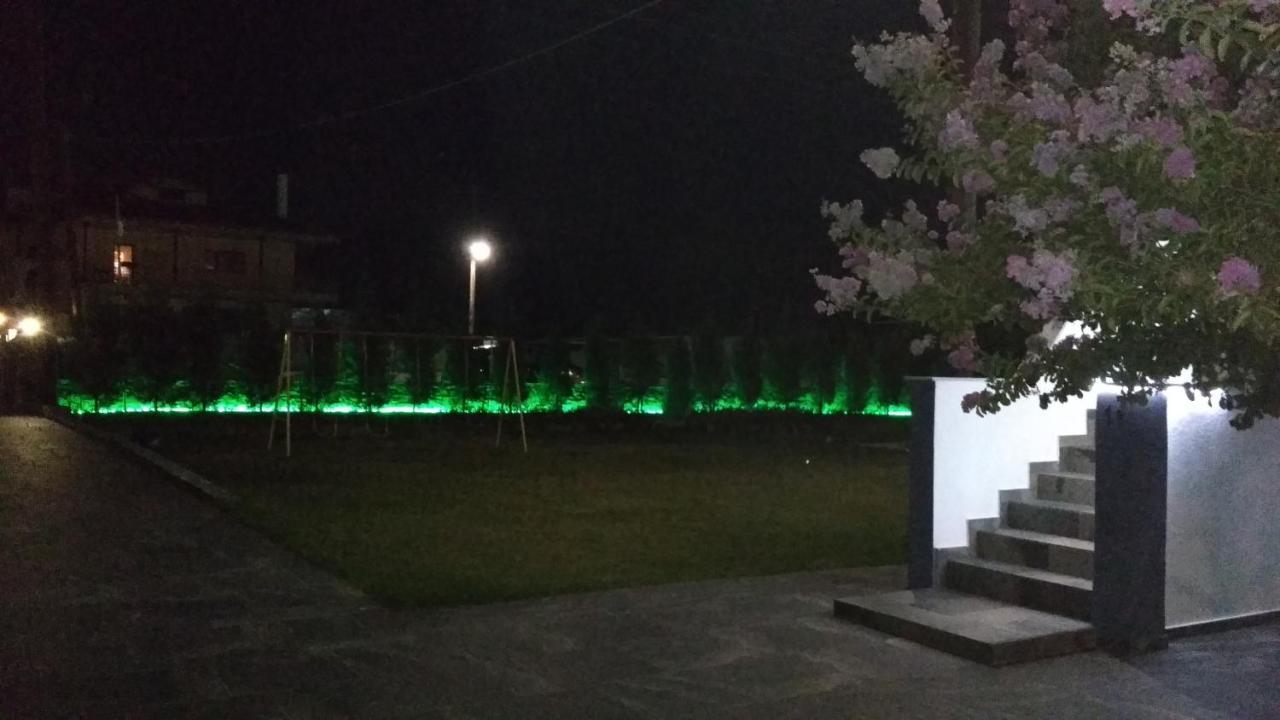 אורמוס פנגיאס Zephyros Family Apartments 1 מראה חיצוני תמונה