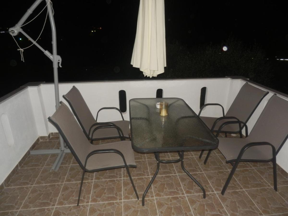 אורמוס פנגיאס Zephyros Family Apartments 1 מראה חיצוני תמונה